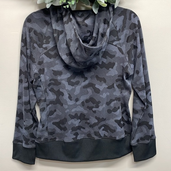 NWOT ZYIA Active Charcoal Camo Pivot Hoodie Full Zip Hooded Sweatshirt Jacket S - Picture 2 of 16